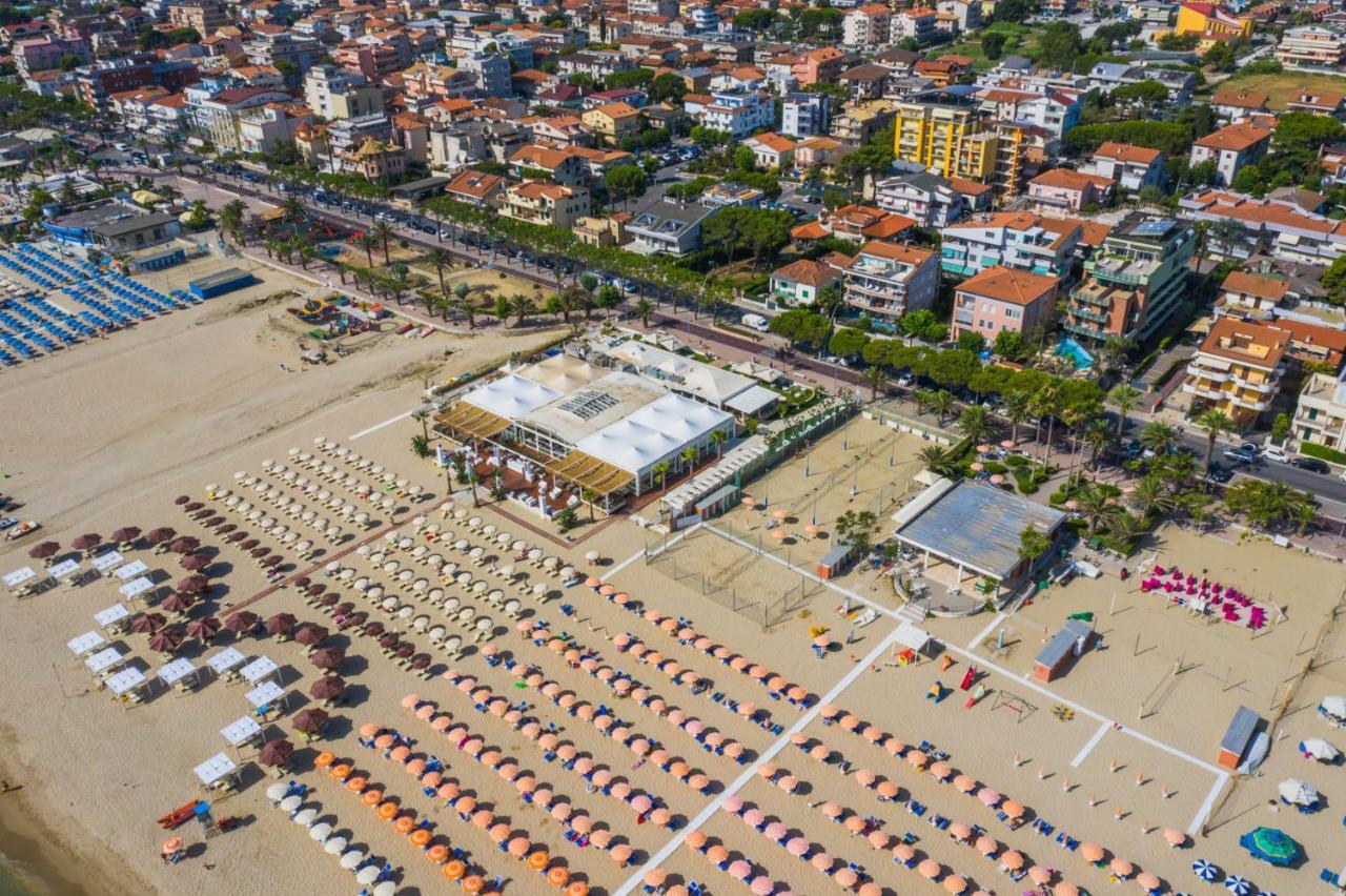 Residence Playa Tortoreto Zewnętrze zdjęcie