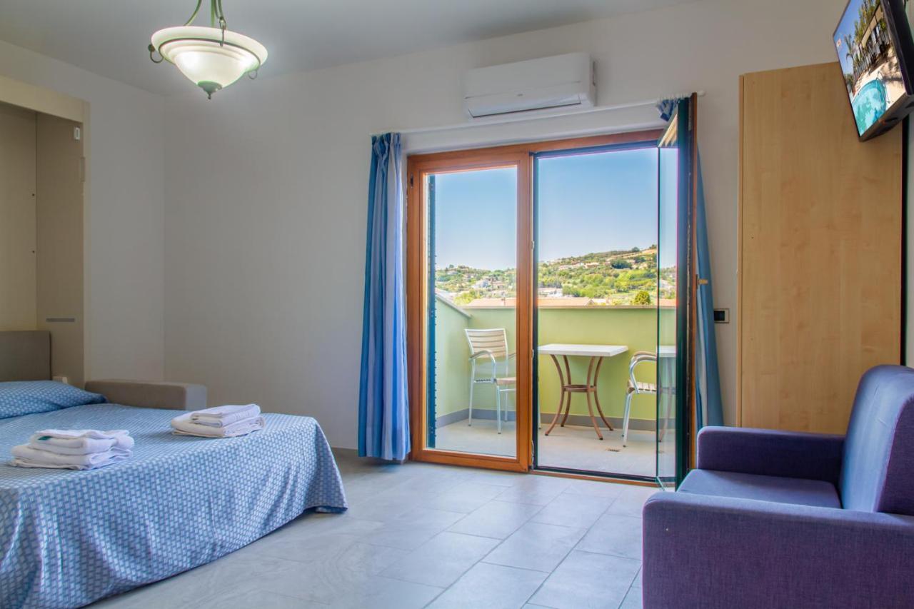 Residence Playa Tortoreto Zewnętrze zdjęcie